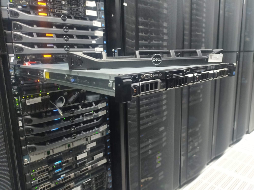 Poweredge Device ขาย Dell PowerEdge 18,000 ต่อลองได้คับ - Technical topics ...